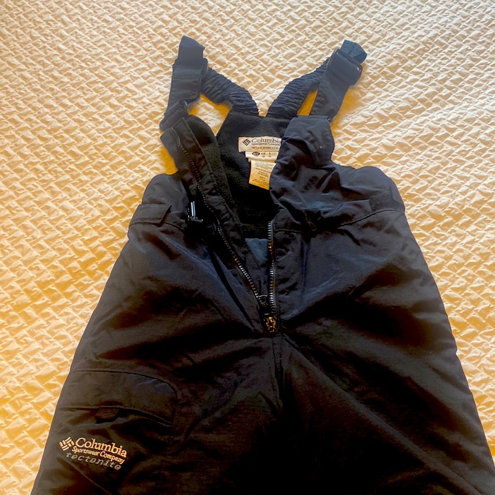 Columbia bib, black, kids size 6-7